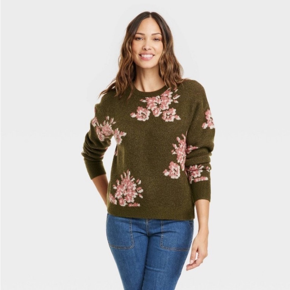 Women's Crewneck Sweater - Knox Rose
Olive L nwt